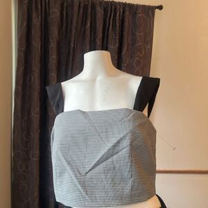 J.O.A. (Just One Answer) Black/White Gingham Plaid crop top, size L